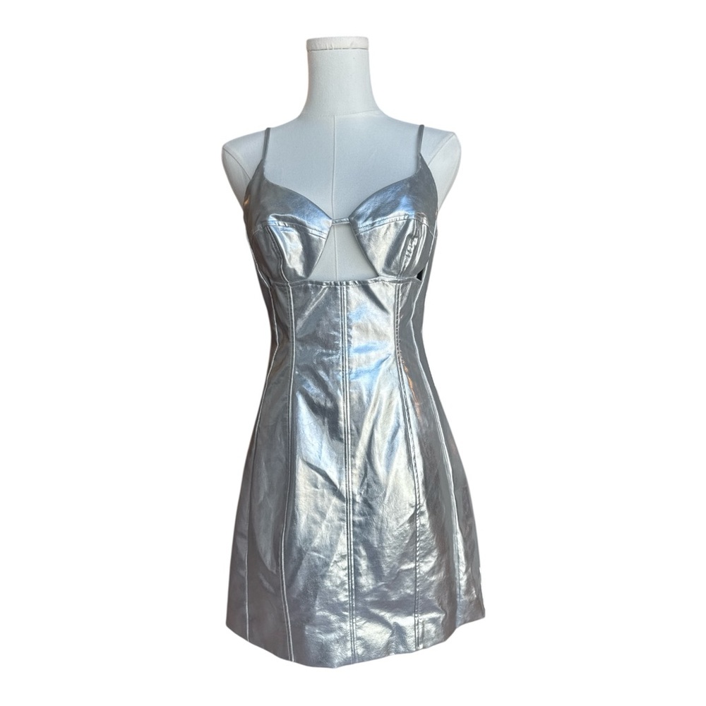 GNO1 Silver metallic mini dress with cutout top and zipper back size small